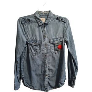 American Eagle Outfitters XS Lightweight Summer Jean Shirt / Jacket w/ Red Rose.